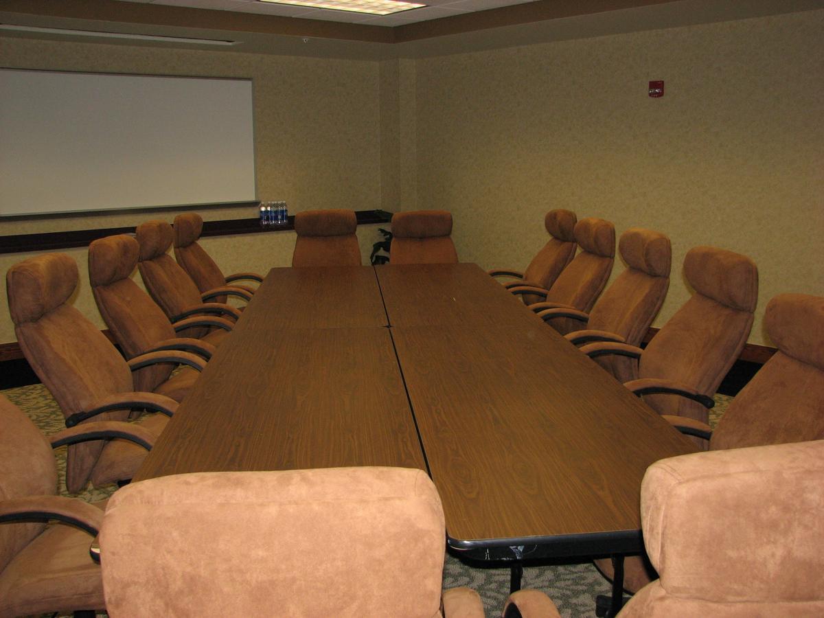 Chief Logan Lodge Hotel&Conference Bagian luar foto